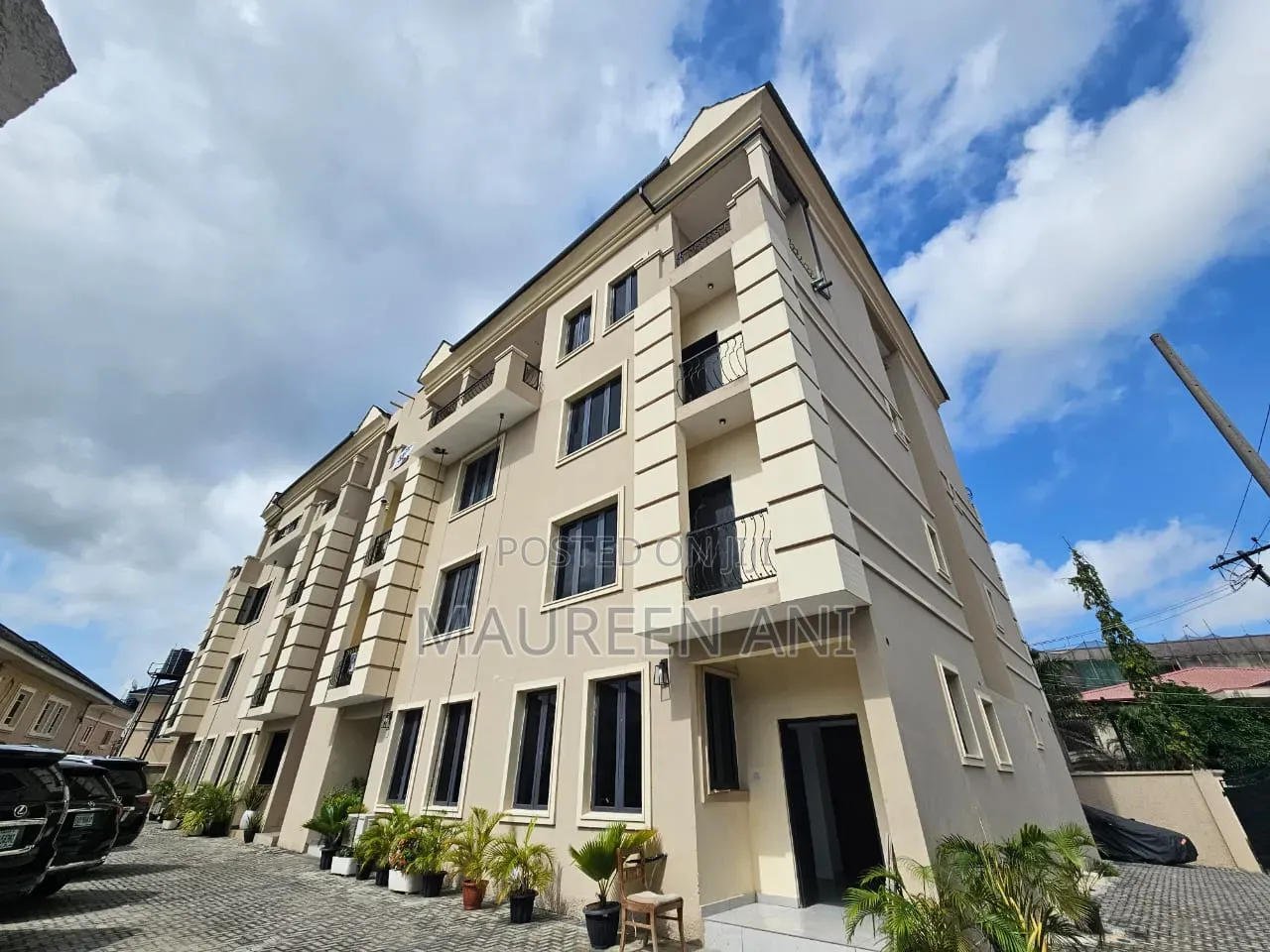 4bdrm Duplex in Parkview Estate for sale