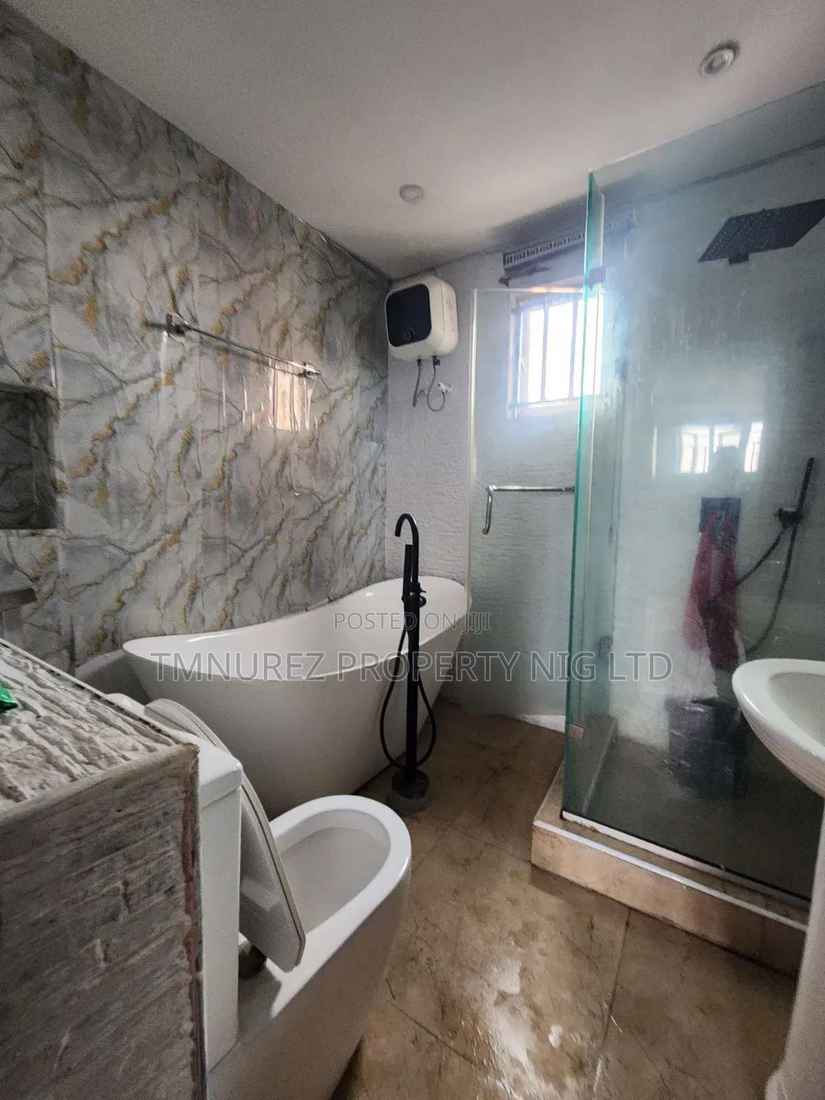 Studio Apartment in Chevron for rent