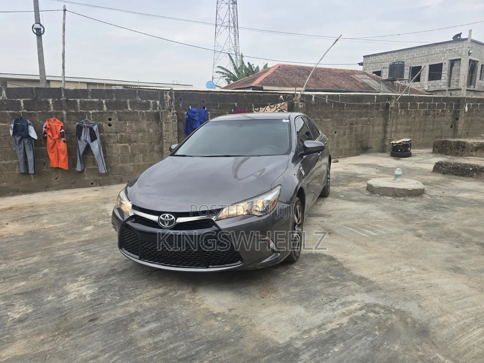 Toyota Camry SE 4dr Sedan (2.5L 4cyl 6A) 2017 Gray