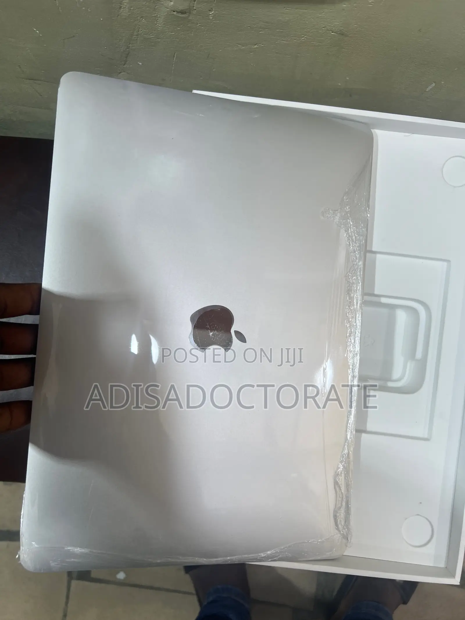 Laptop Apple MacBook 2020 16GB Apple M1 SSD 512GB