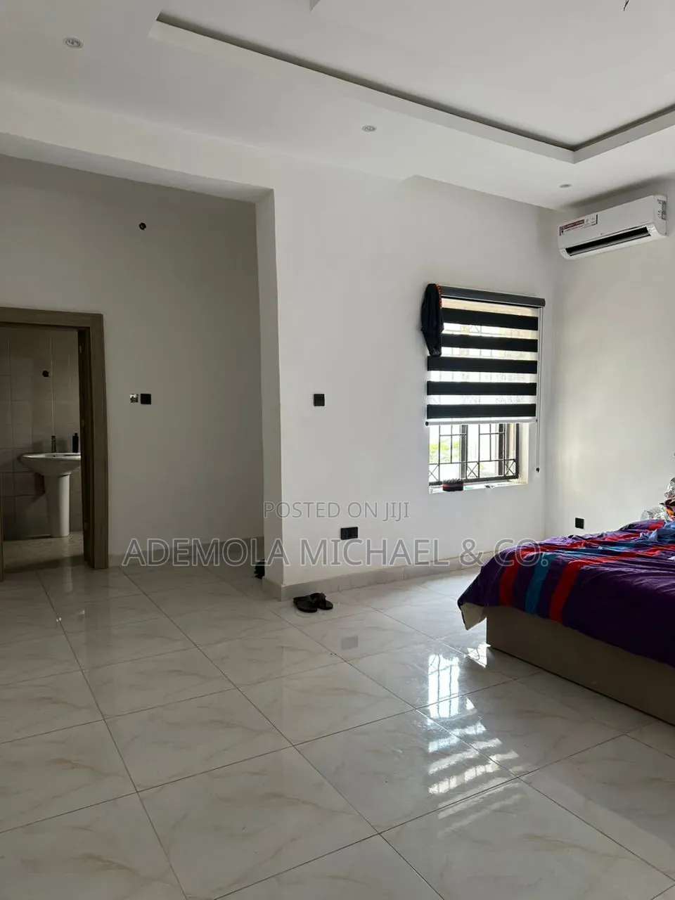 6bdrm Duplex in Mini Estate, Guzape District for sale