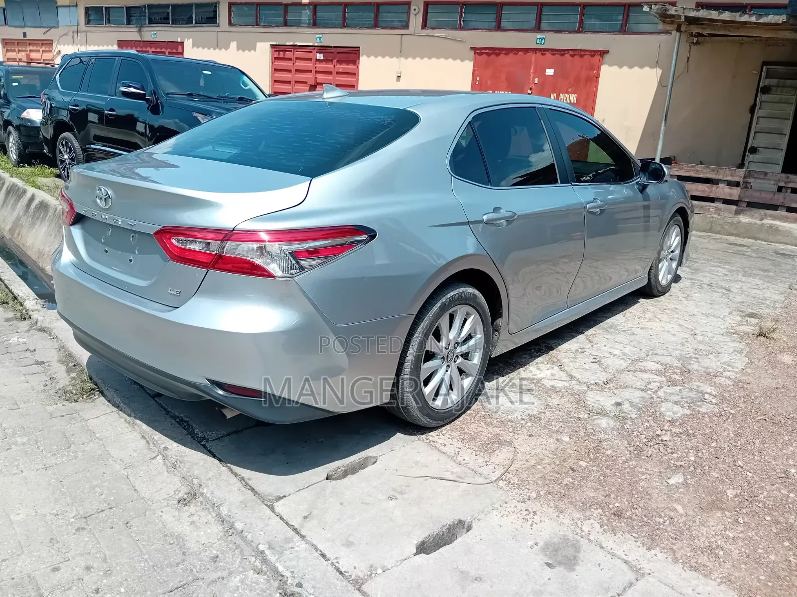 Toyota Camry 2020 Silver