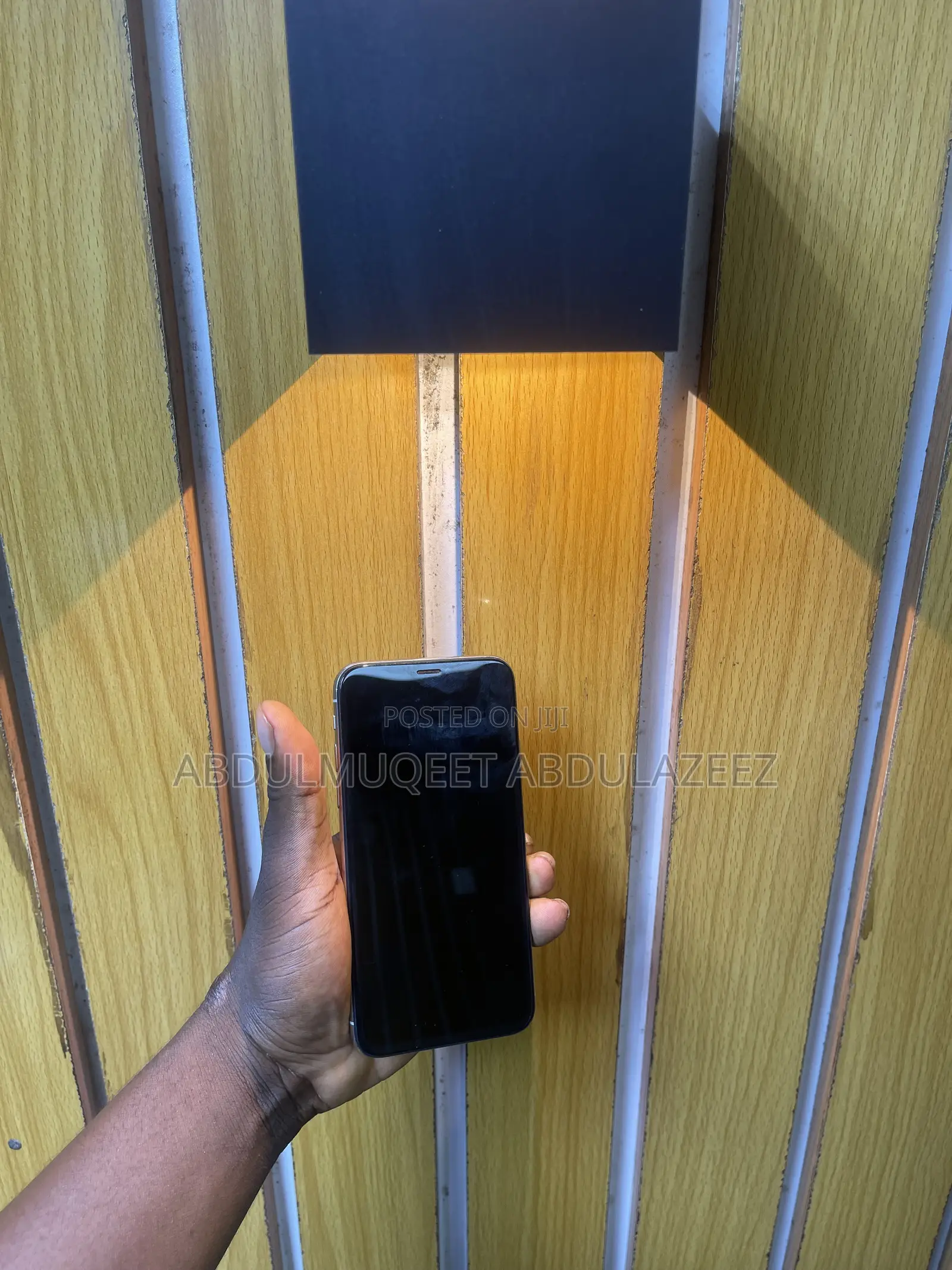 Apple iPhone X 64 GB White