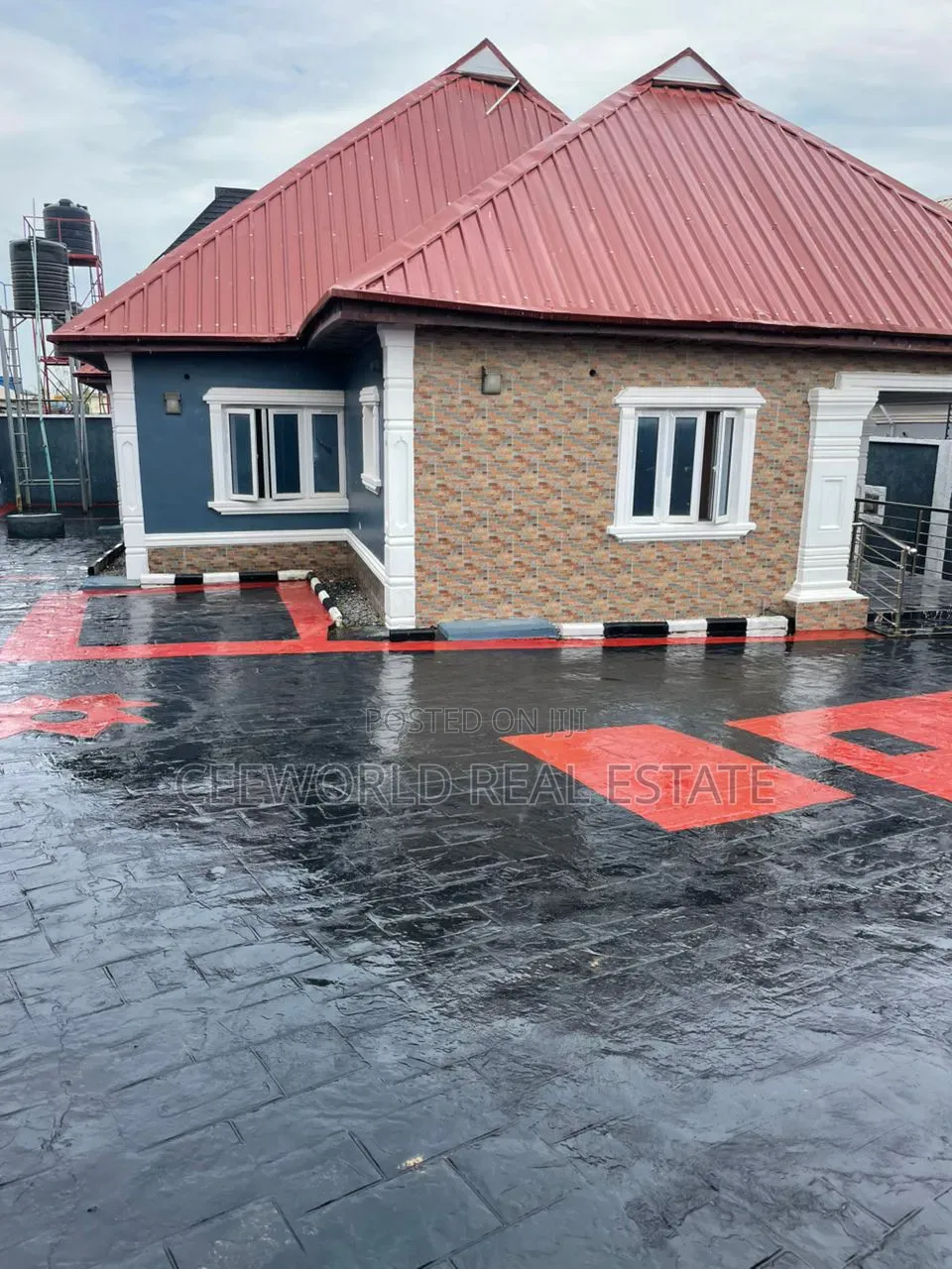 4bdrm Bungalow in Adeoje Estate, Akala Express for rent
