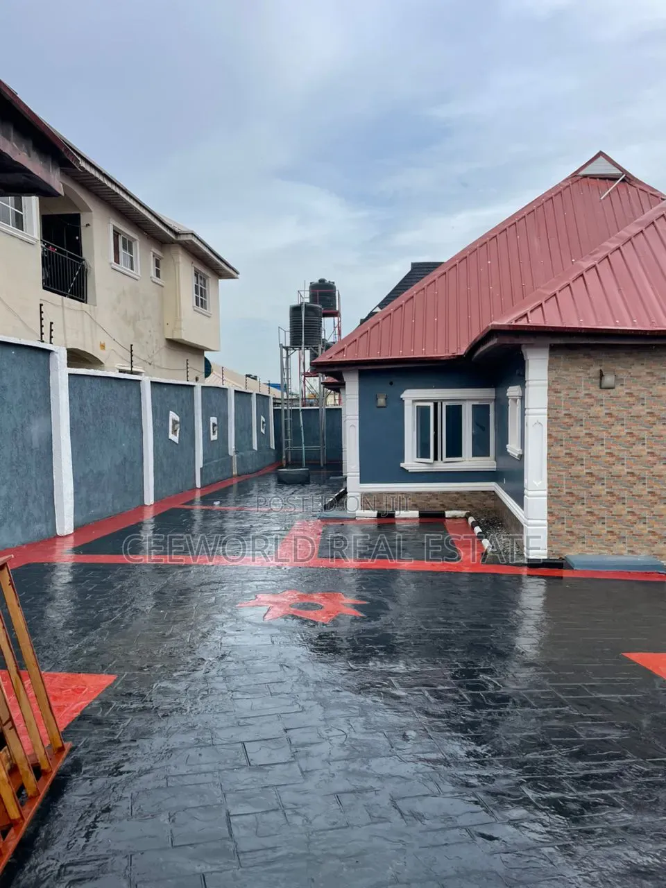 4bdrm Bungalow in Adeoje Estate, Akala Express for rent