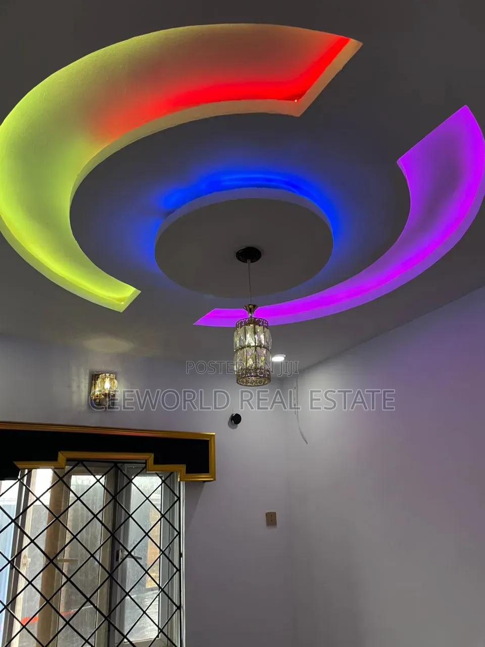 4bdrm Bungalow in Adeoje Estate, Akala Express for rent