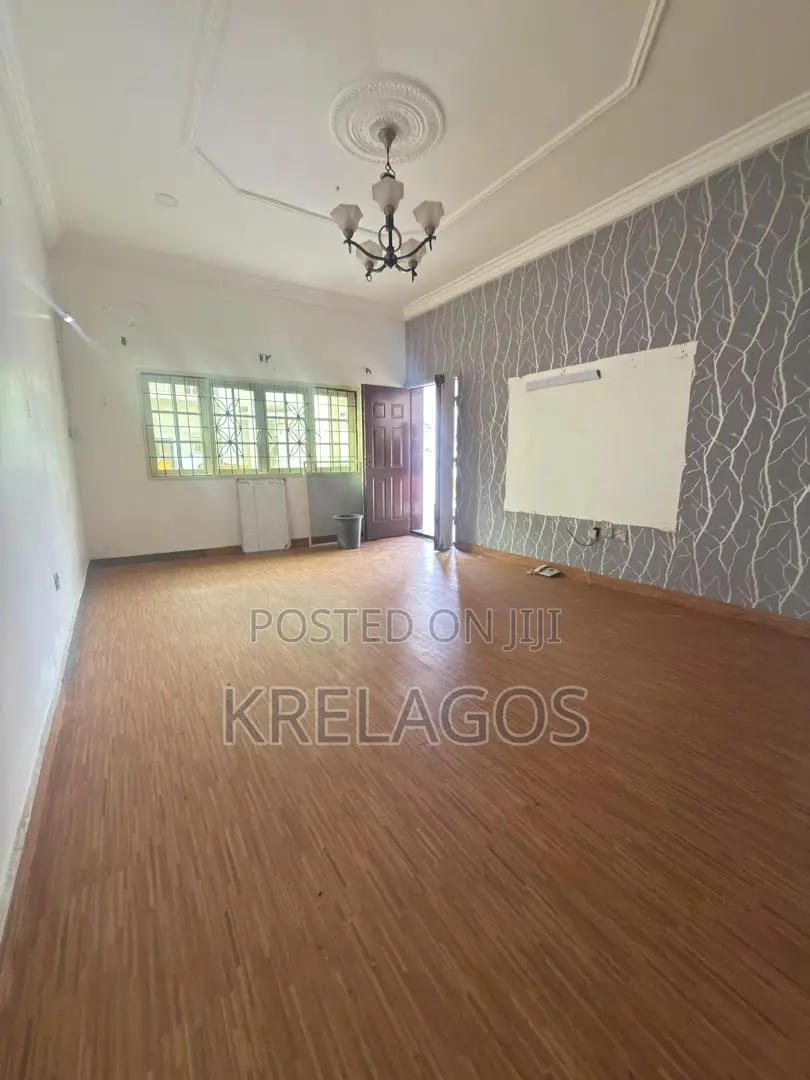 3bdrm Duplex in Lekki Phase 1 for rent