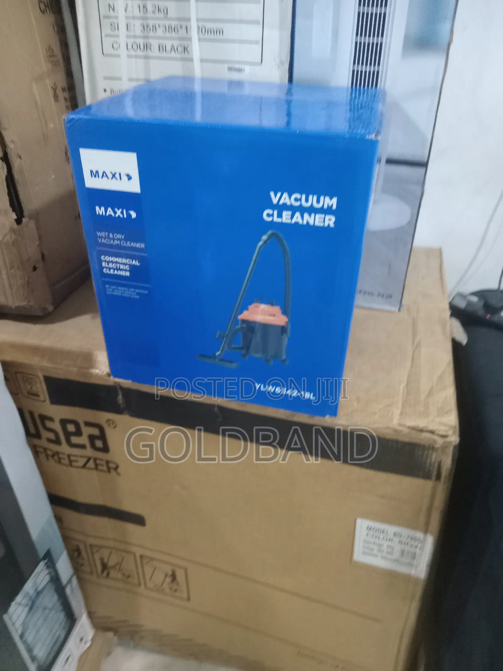 Maxi Multi-Surface Vacuum Cleaner 1200w