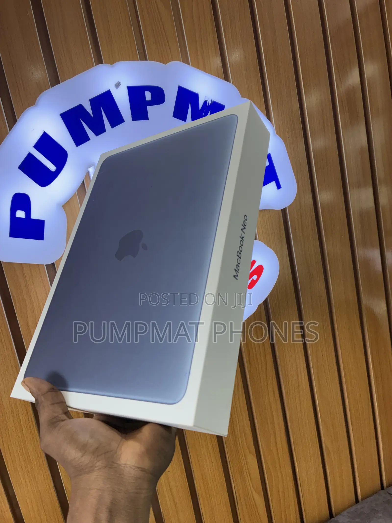 New Laptop Apple MacBook Neo 2026 8GB HDD 256GB