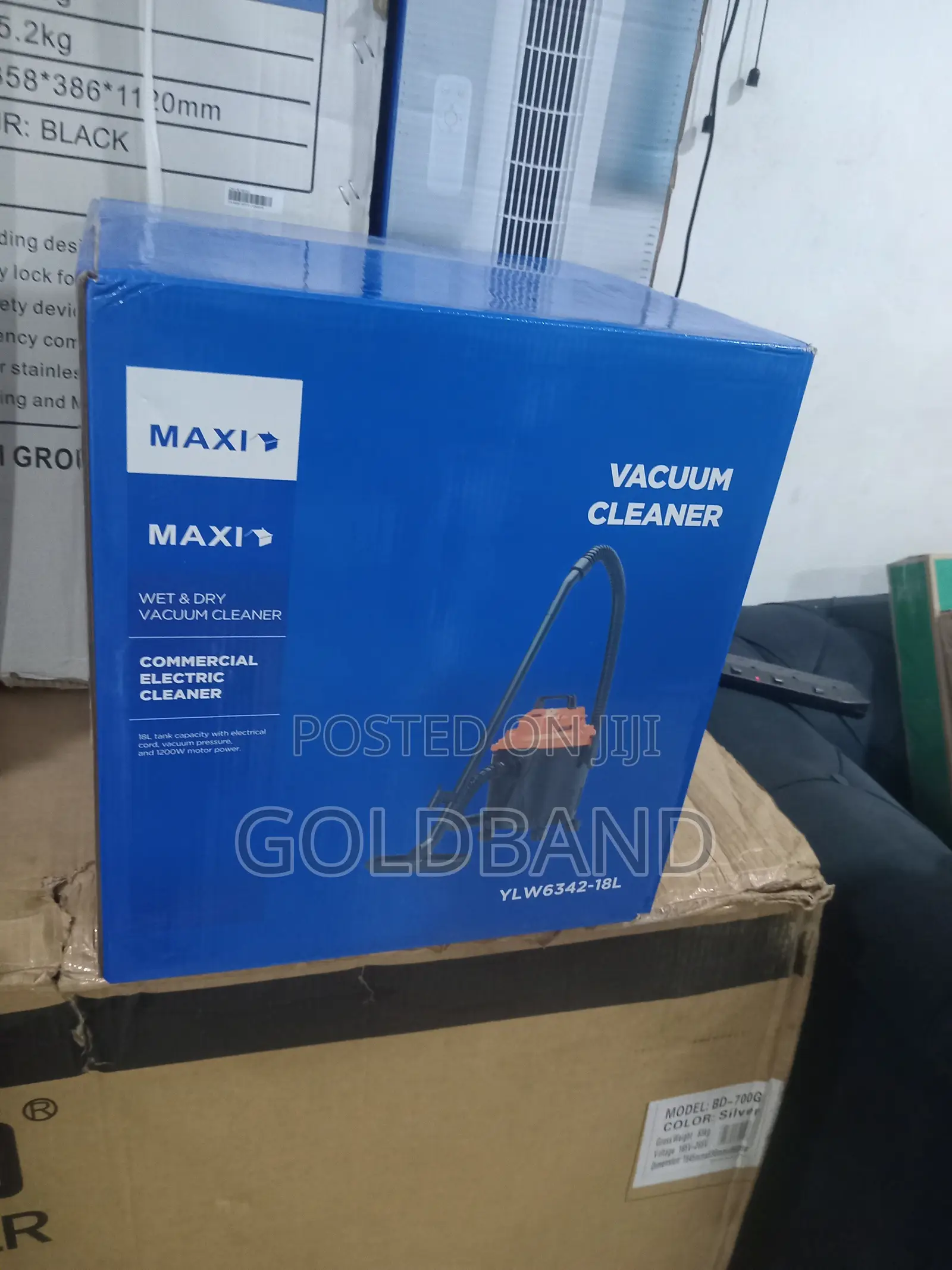 Maxi 18l Dust and Water Vacuum Cleaner