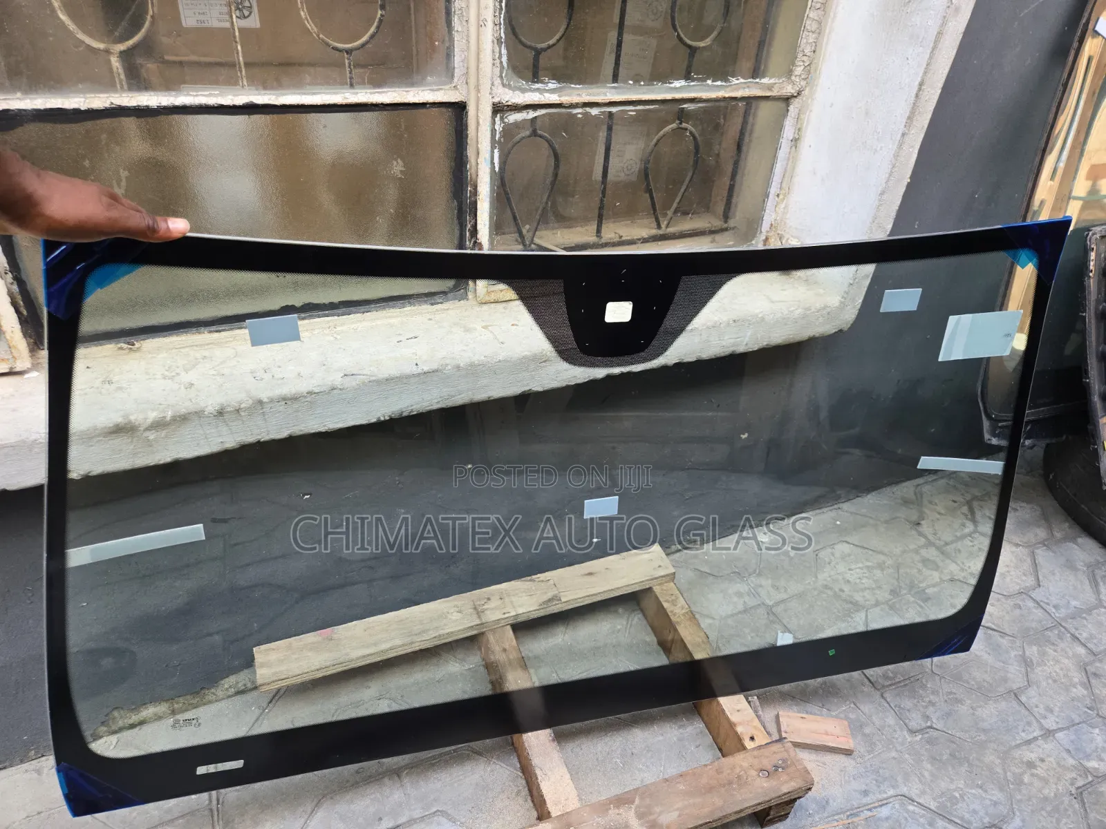 C300 2014 Windscreen Glass Available at Chimatex