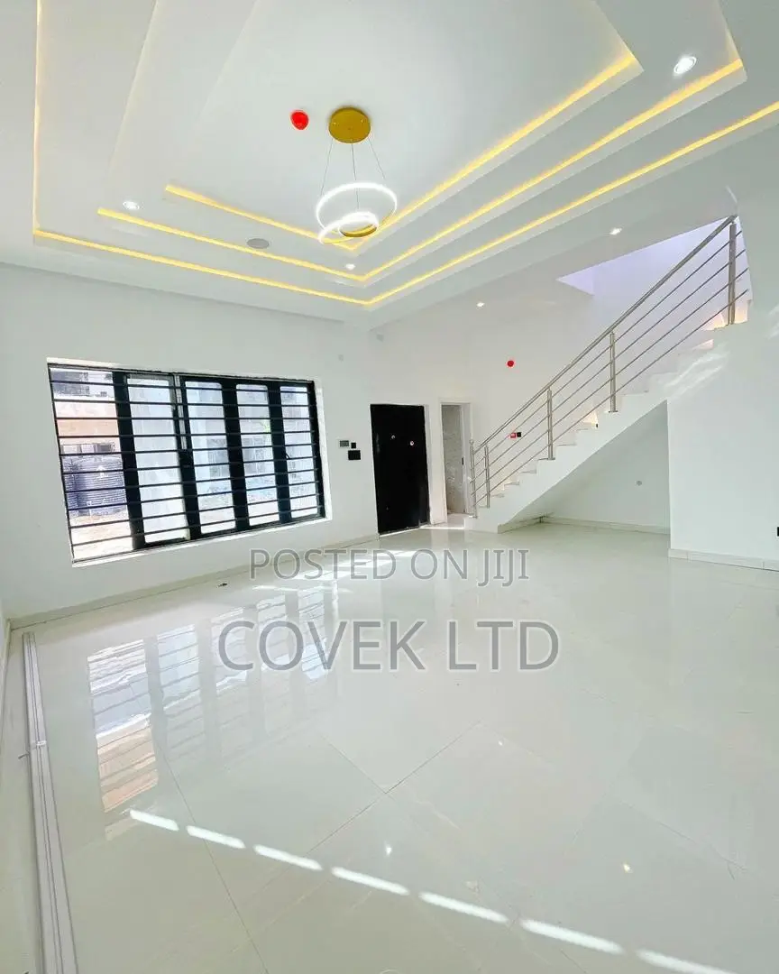 4bdrm Townhouse / Terrace in Creeklane Estate, for rent