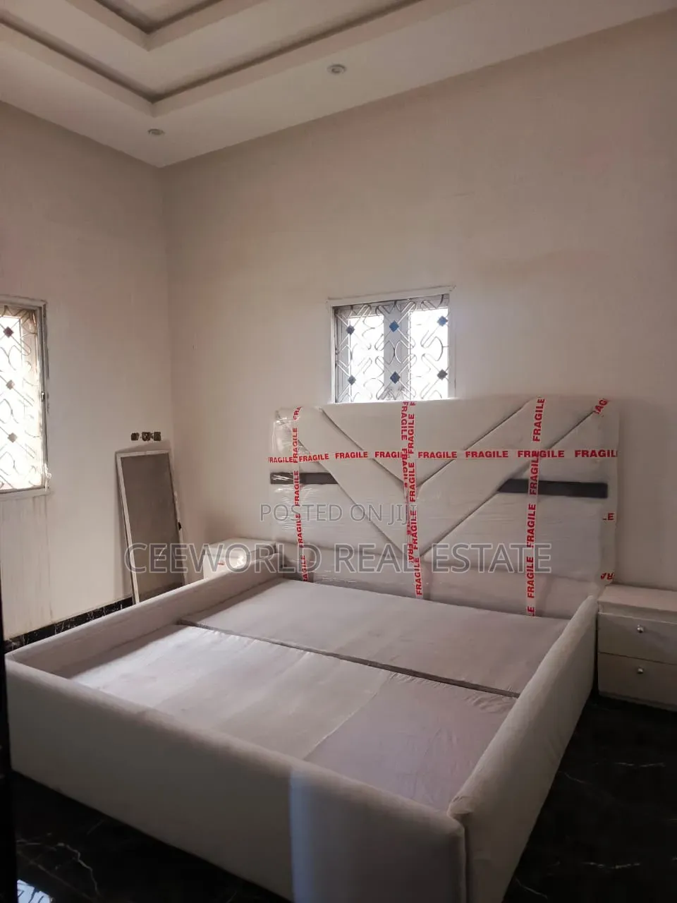 3bdrm Apartment in Liberty Stadium Off for rent