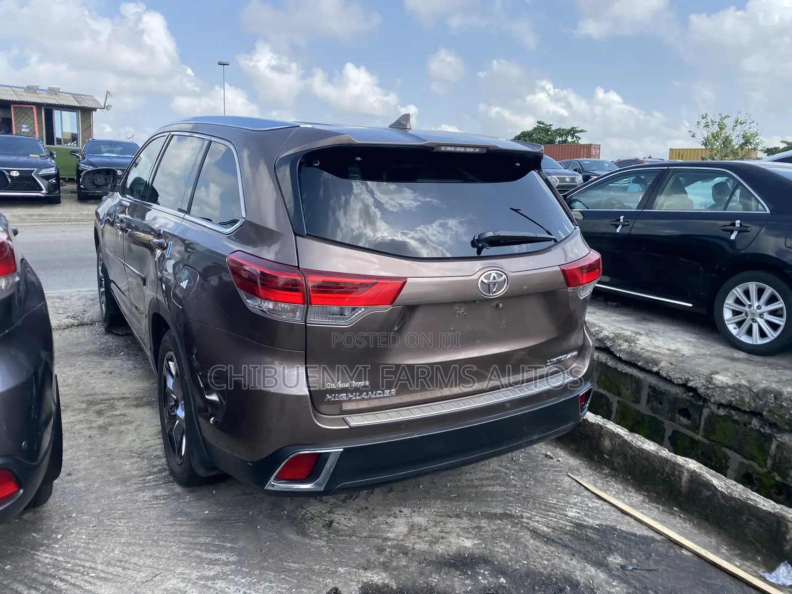 Toyota Highlander Limited Platinum 4x4 V6 (3.5L 6cyl 8A) 2018 Brown