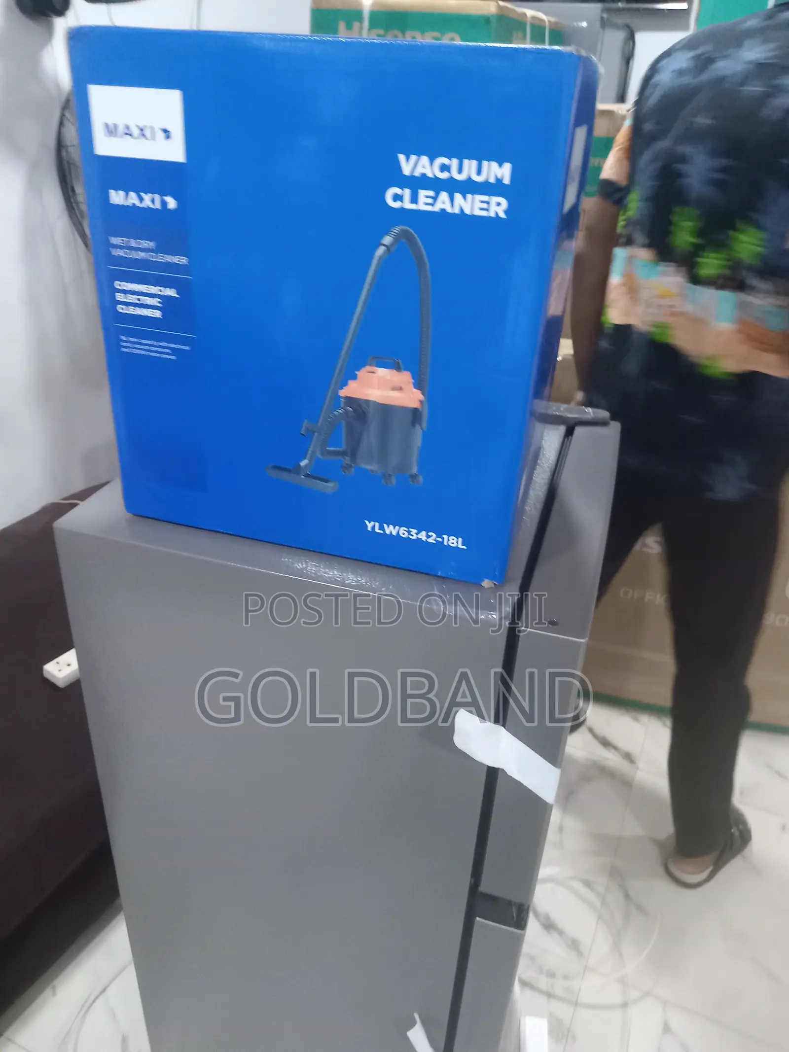Maxi Vacuum Cleaner With Strong Suction
