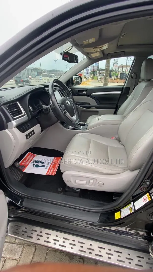 Toyota Highlander 2016 Black