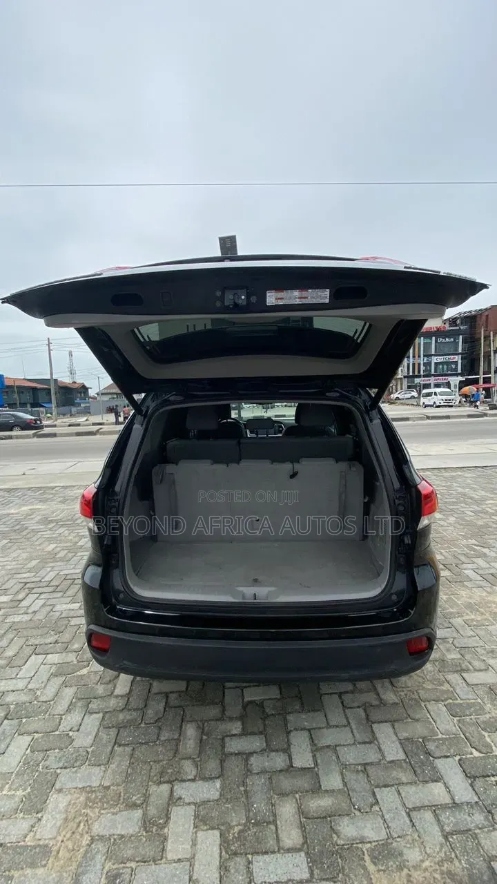 Toyota Highlander 2016 Black