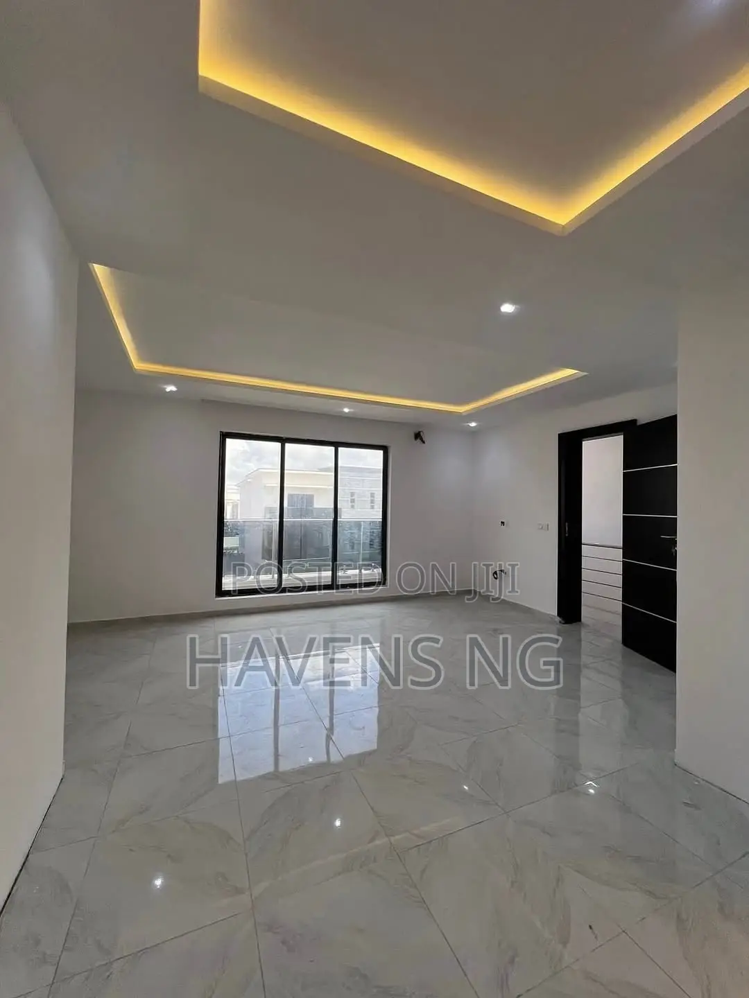 4bdrm Duplex in Ologolo for sale