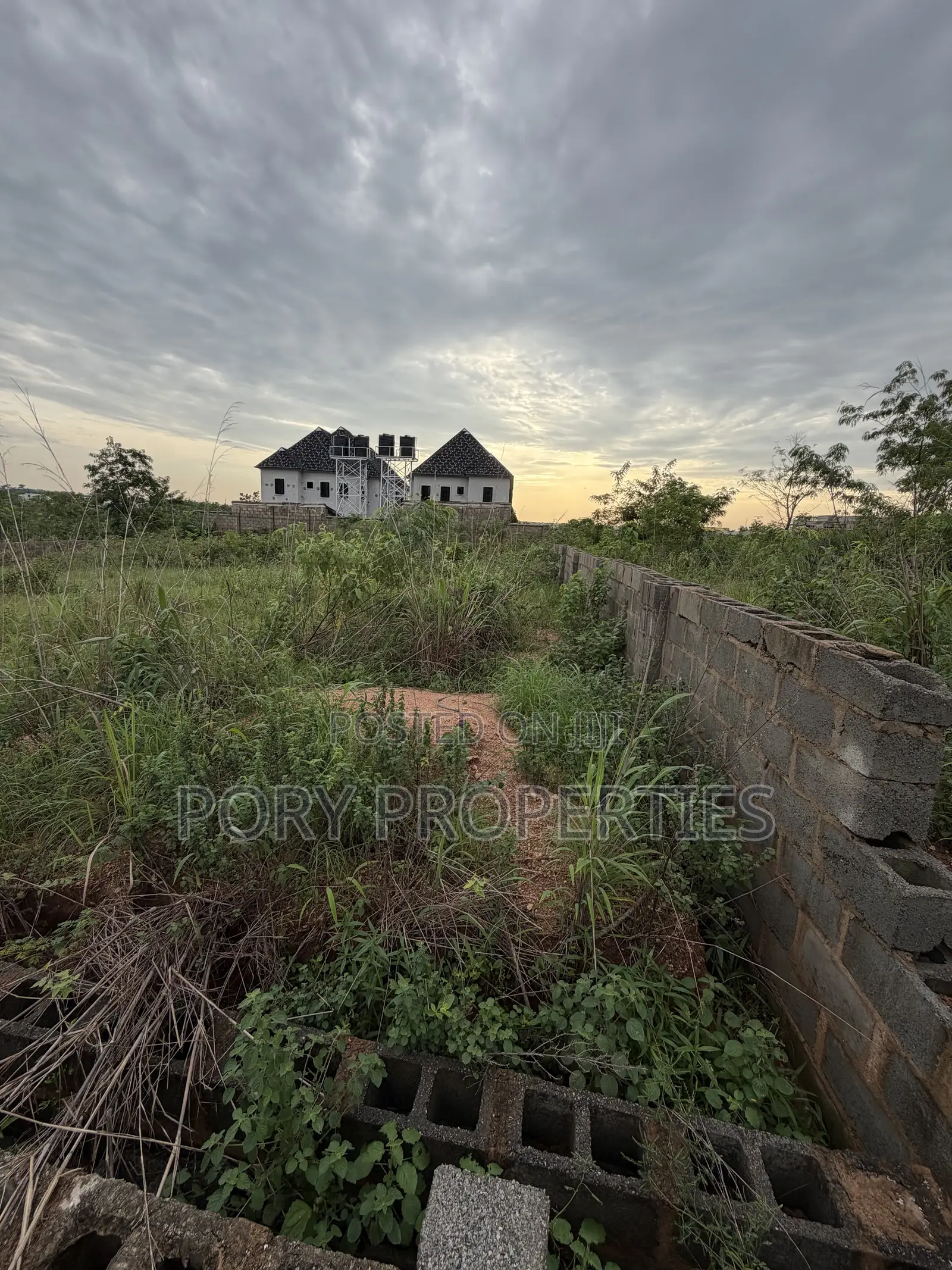 Residential Land in a Gra for Sale