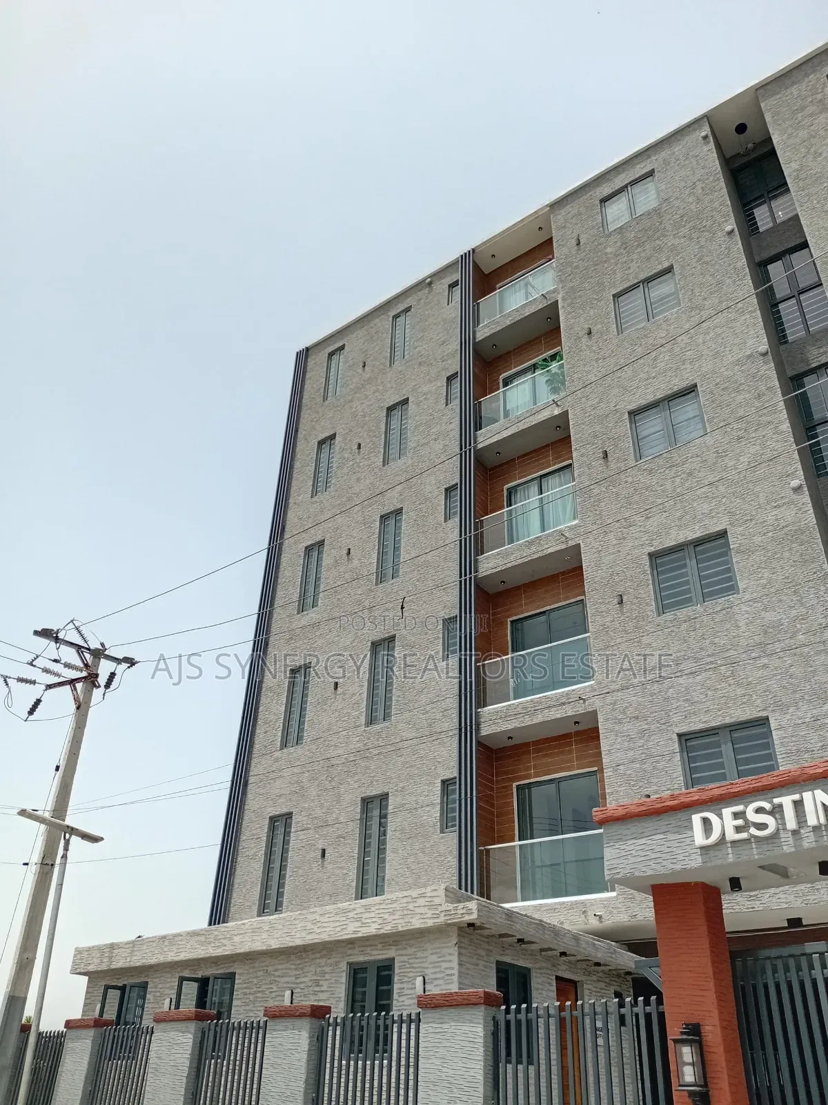 2bdrm Duplex in Chisco, Ikate for sale