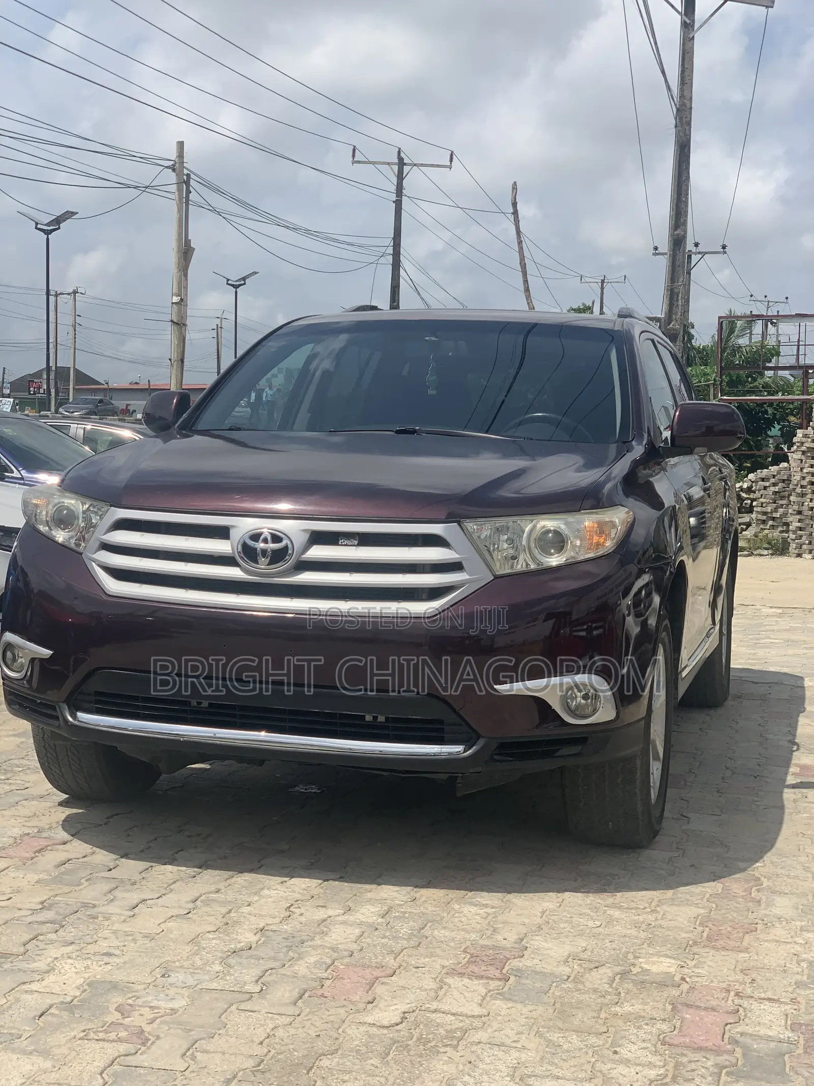 Toyota Highlander SE 2012 Red