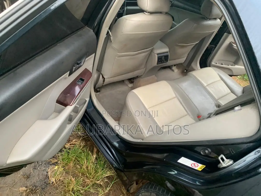 Toyota Camry 2014 Black