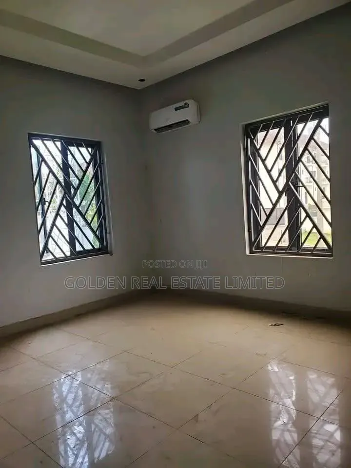 4bdrm Townhouse / Terrace in Asokoro for rent