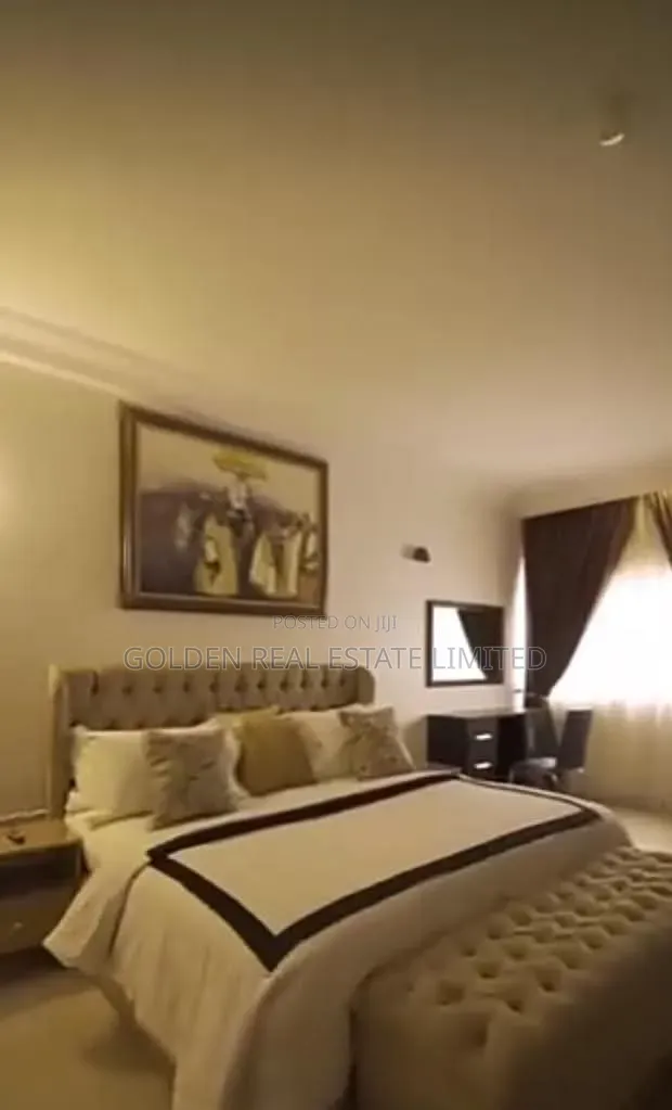 Shortlet – Luxury 3-Bedroom Apartment
