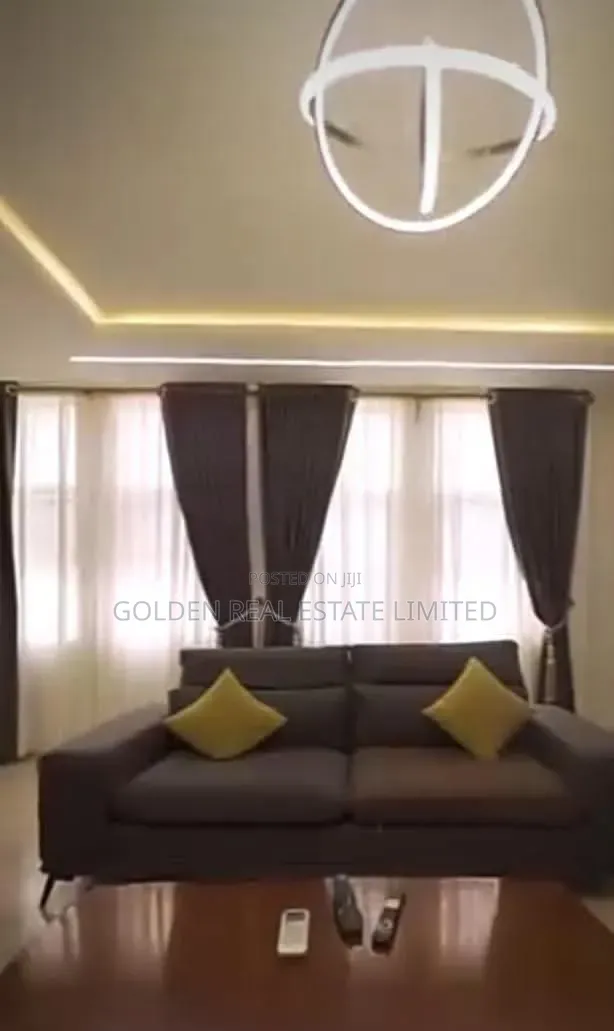 Shortlet – Luxury 3-Bedroom Apartment