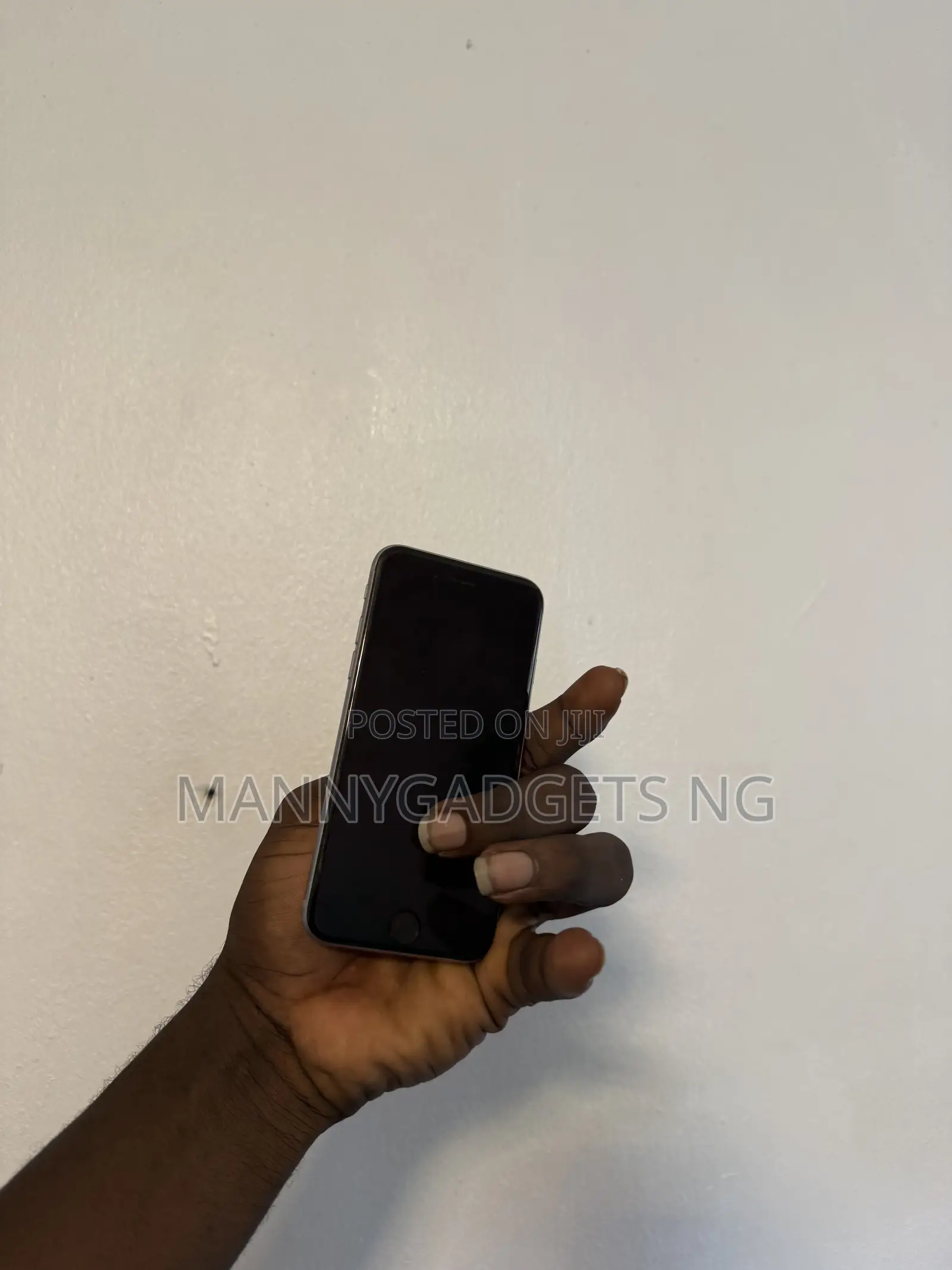 Apple iPhone 6s 32 GB Gray