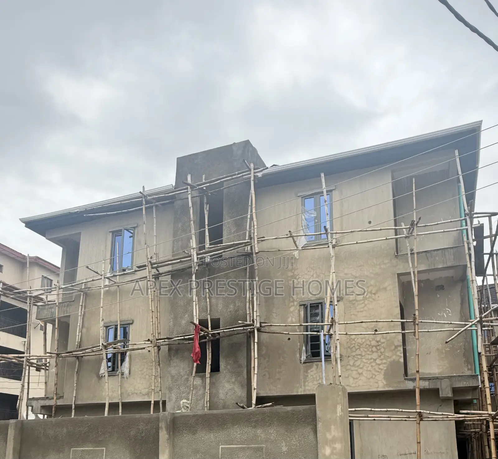 1bdrm Block of Flats in Off Pedro, Shomolu / Shomolu for sale