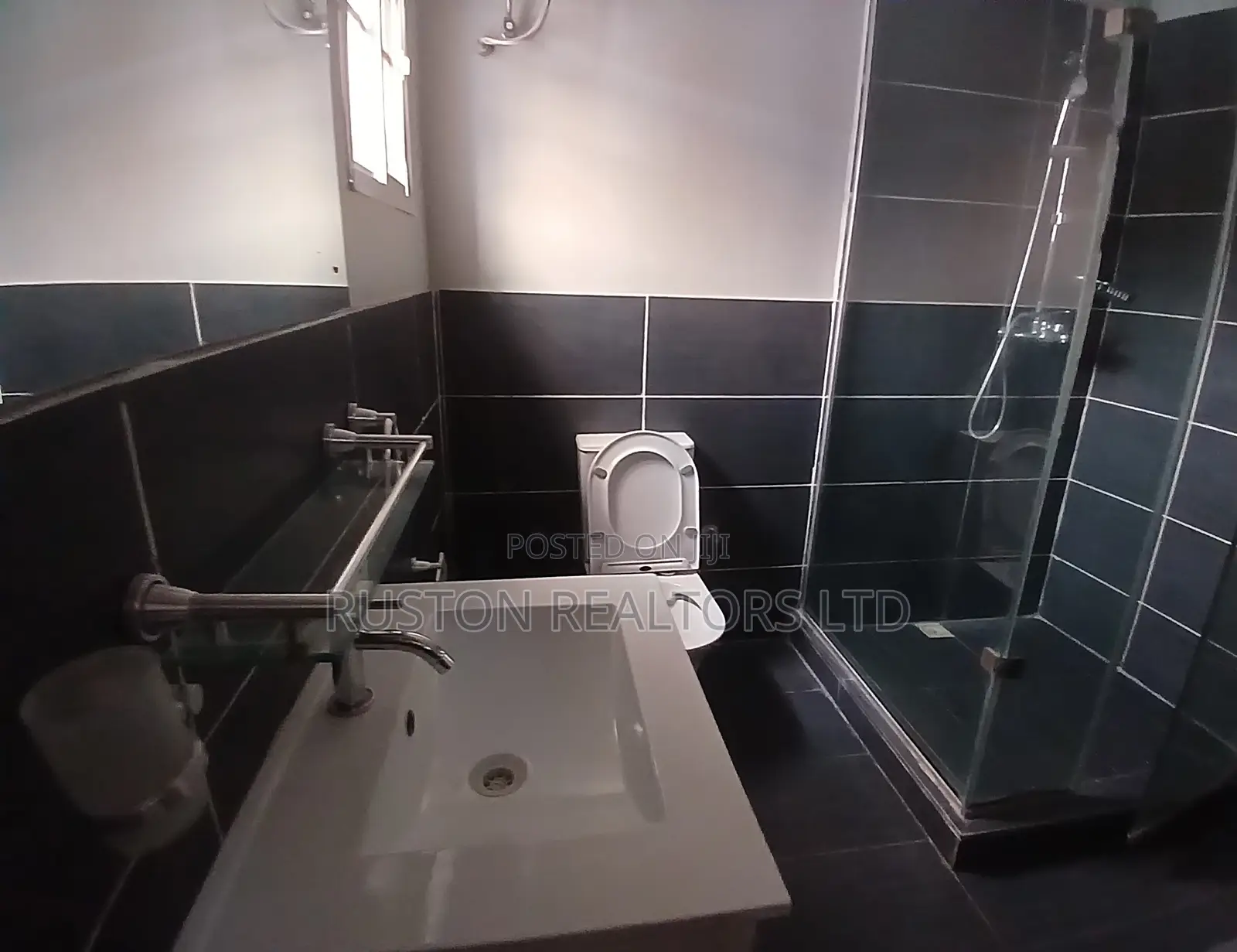 Furnished 13bdrm Duplex in Old Bodija for sale