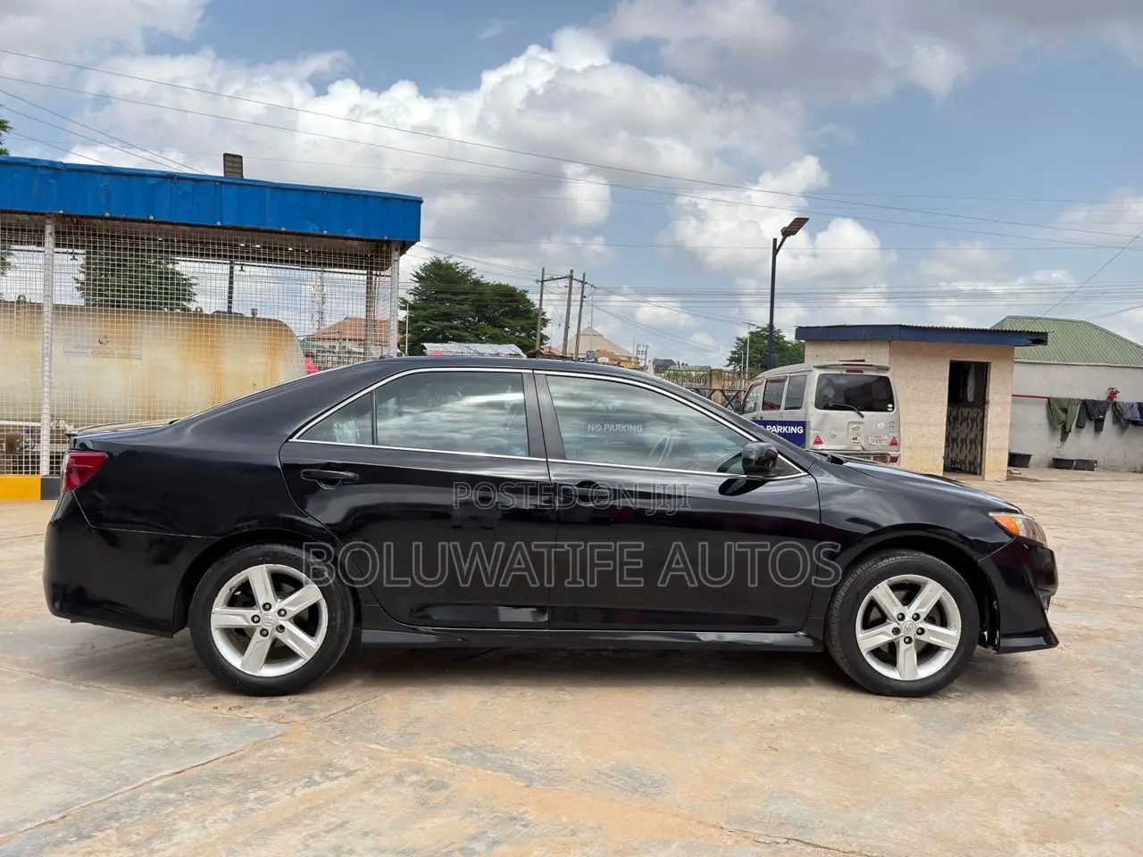 Toyota Camry SE 4dr Sedan (2.5L 4cyl 6A) 2013 Black