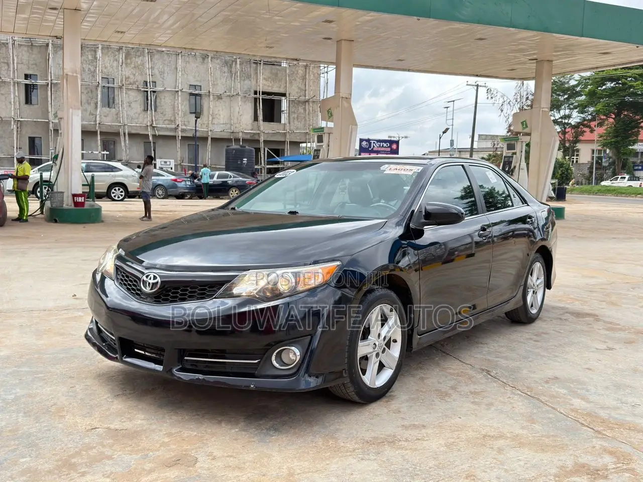 Toyota Camry SE 4dr Sedan (2.5L 4cyl 6A) 2013 Black