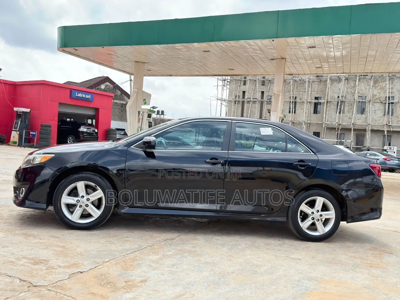 Toyota Camry SE 4dr Sedan (2.5L 4cyl 6A) 2013 Black