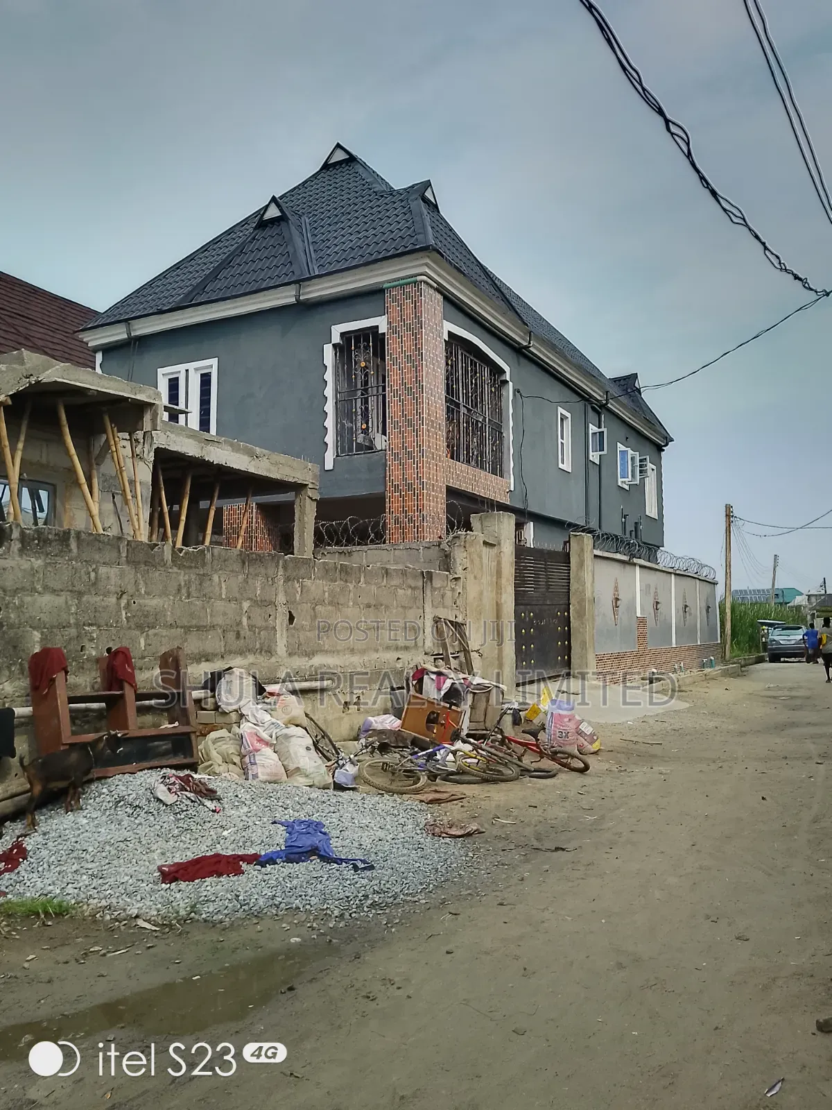 Furnished 4bdrm Duplex in Ajangbadi for sale