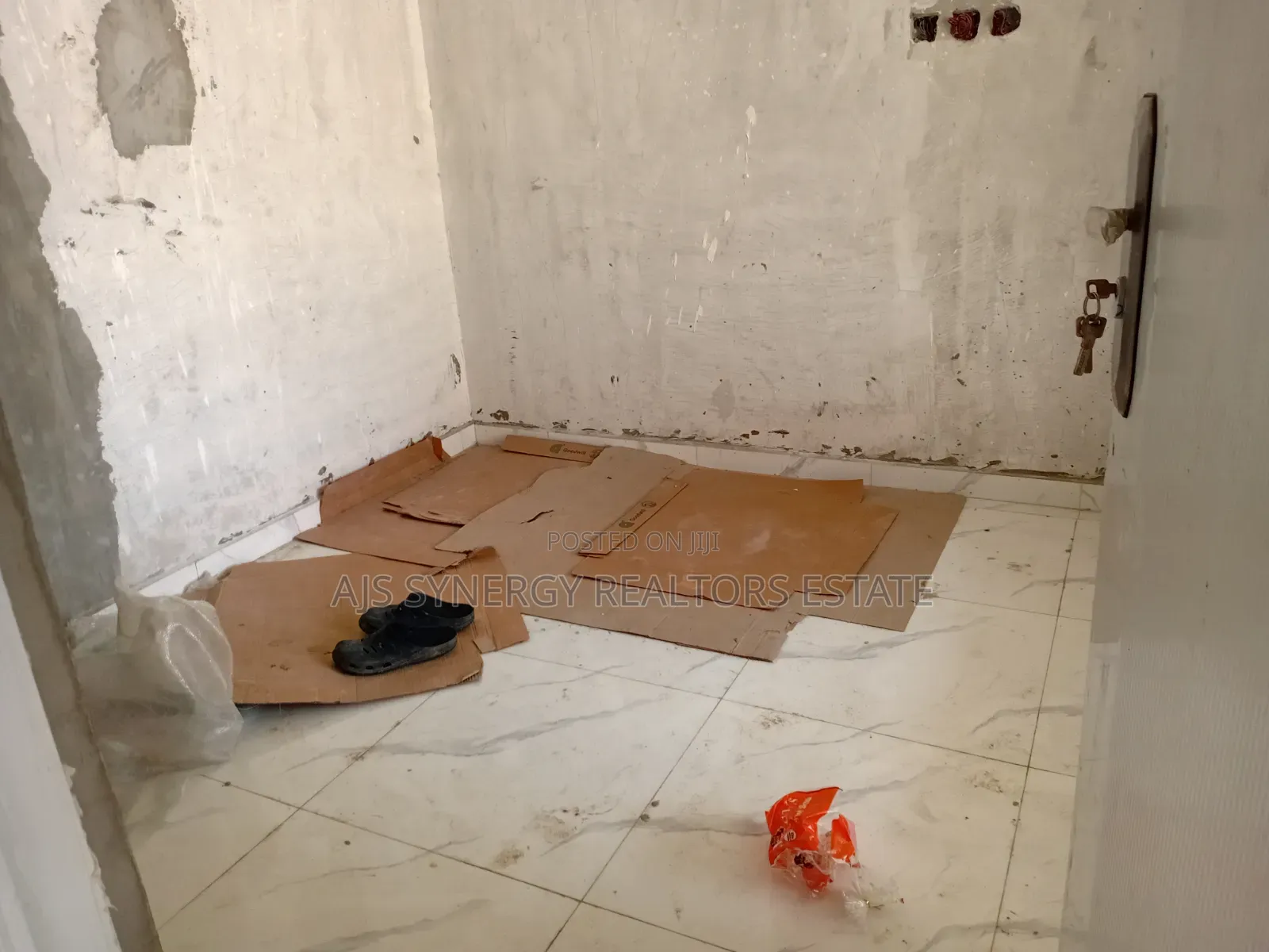 4bdrm Apartment in Thomas Estate for sale