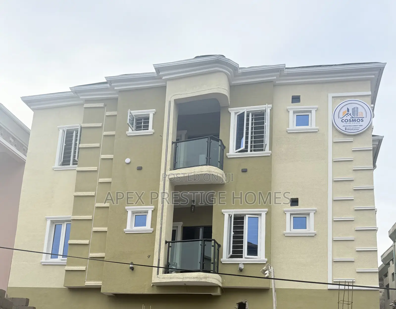 Studio Apartment in Onike Iwaya for sale