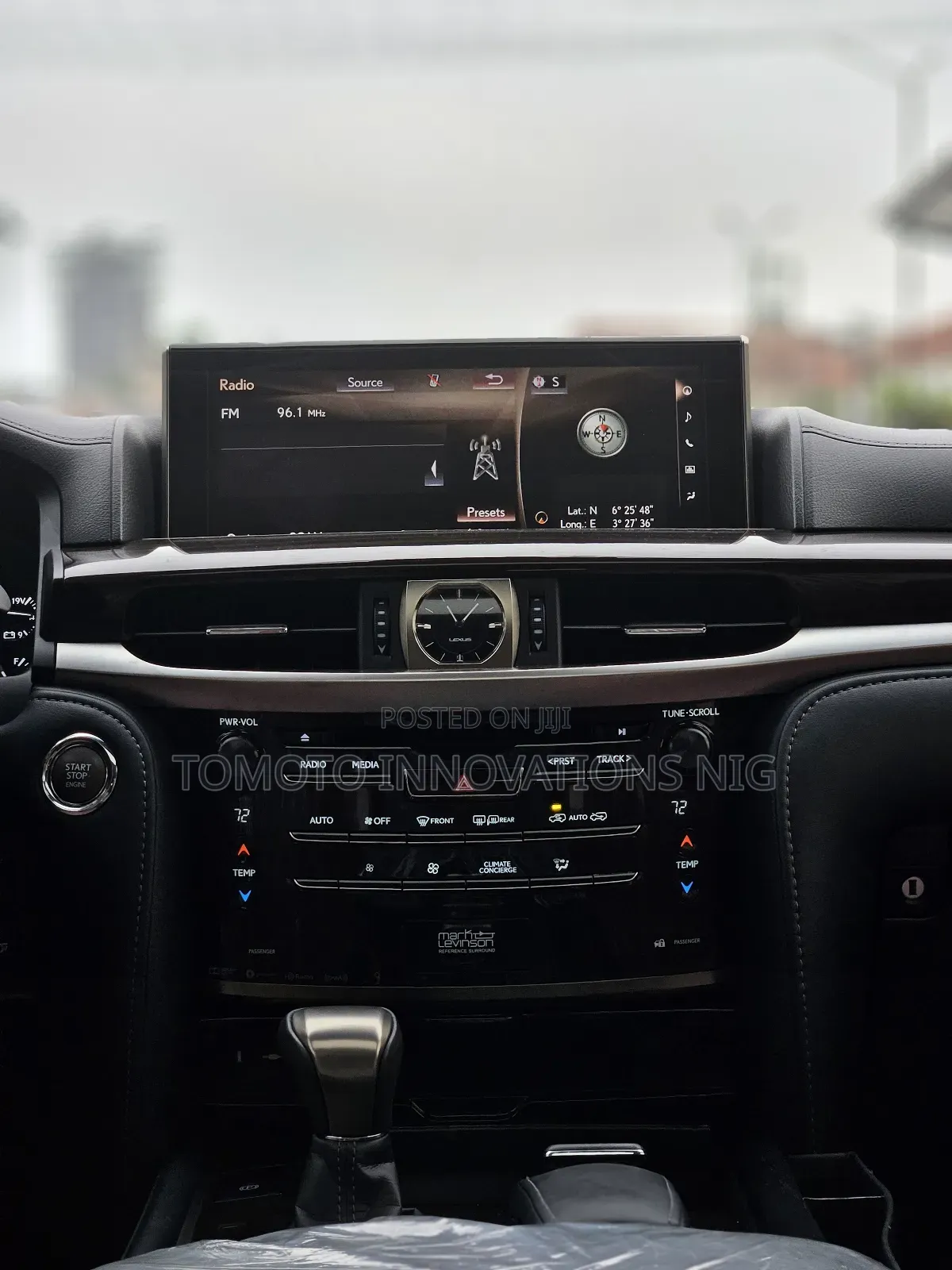 Lexus LX 570 AWD 2018 Gold