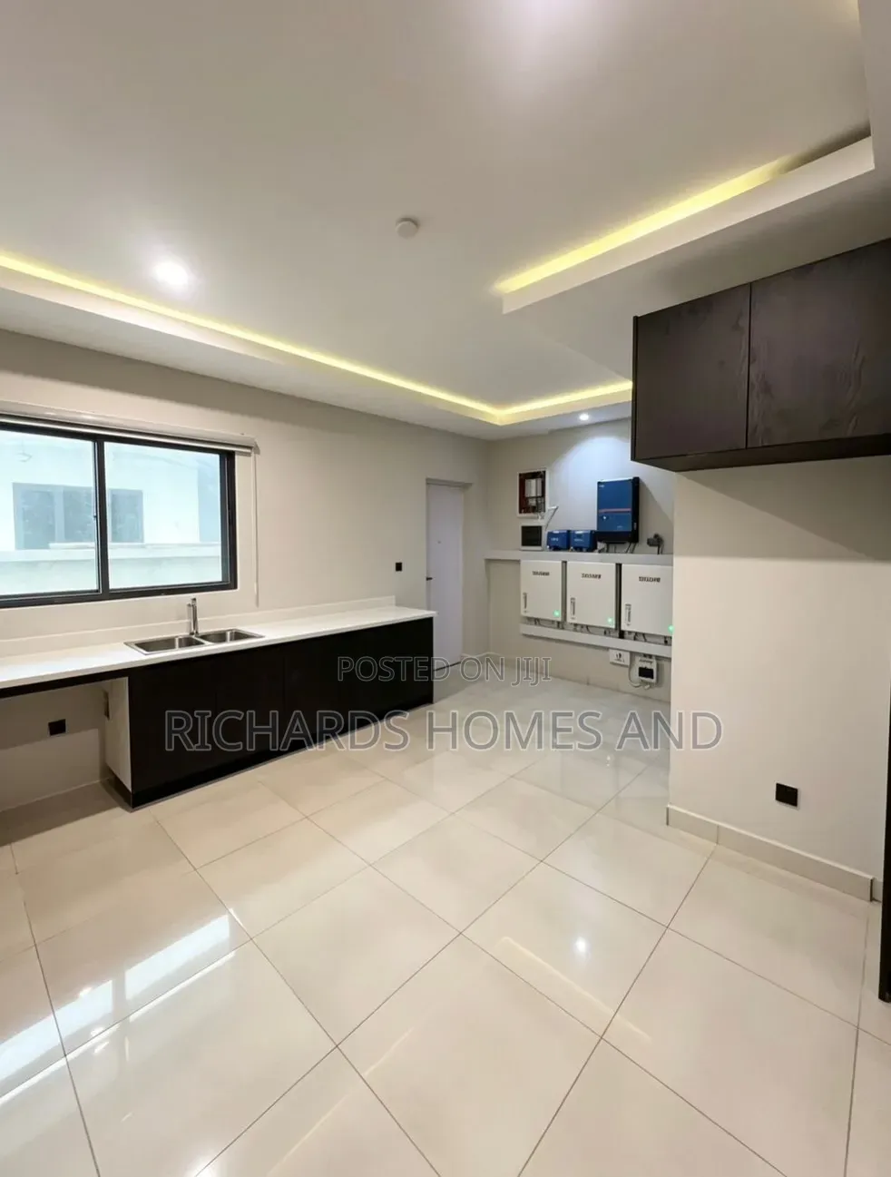 Furnished 4bdrm Duplex in Lekki Phase 1 for sale