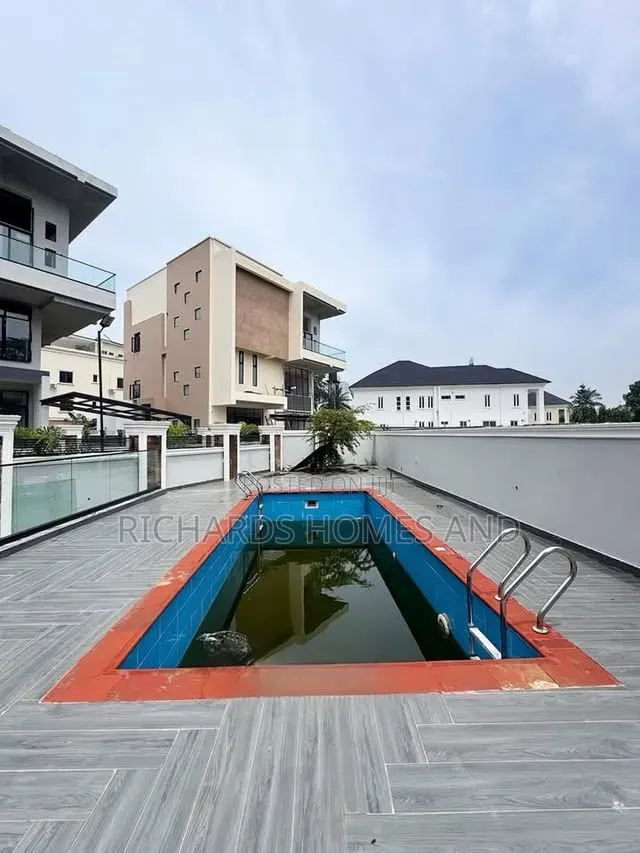 5bdrm Duplex in Old Ikoyi for sale
