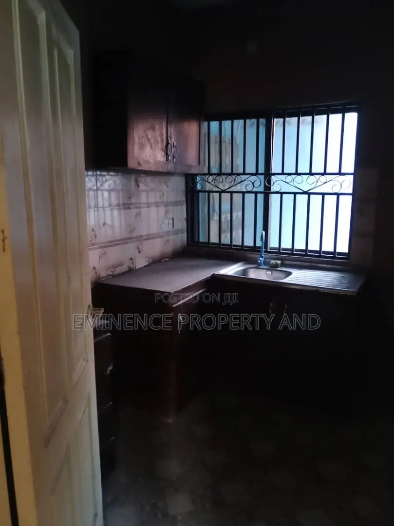 2bdrm Apartment in Awoyaya for rent