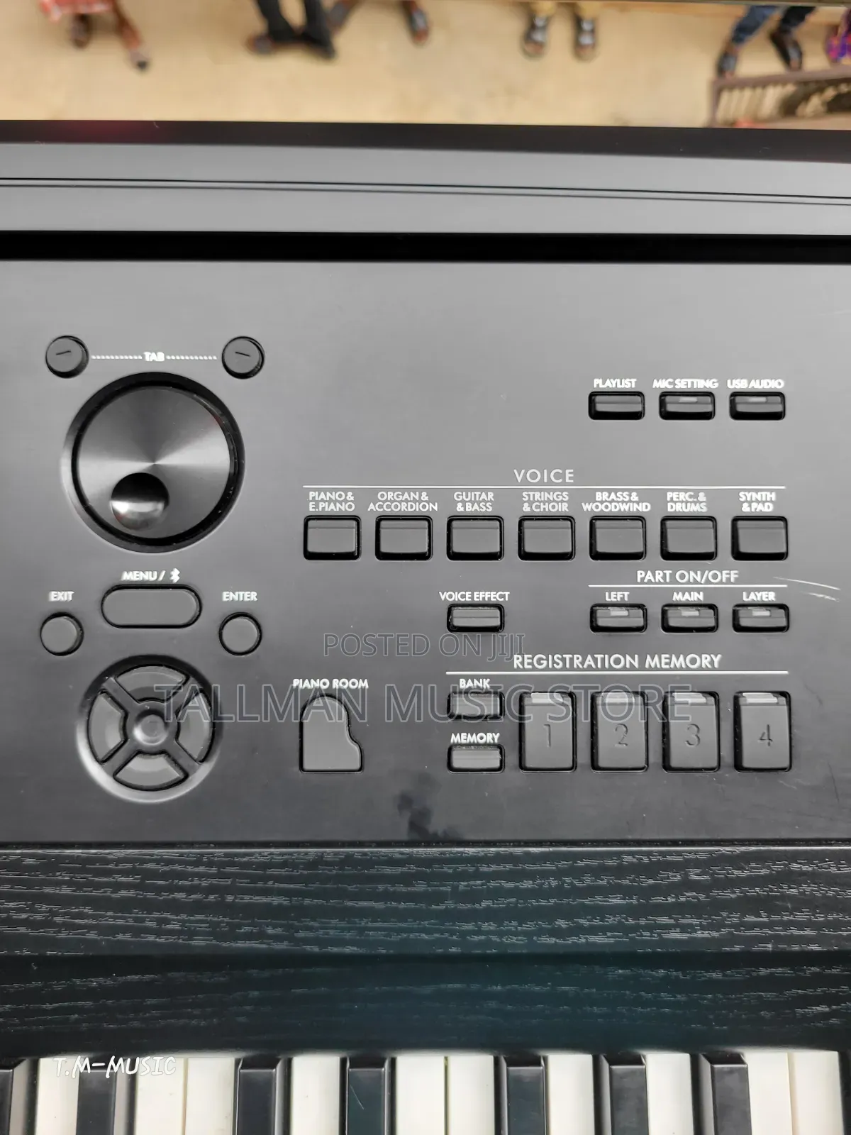 Yamaha DGX-670