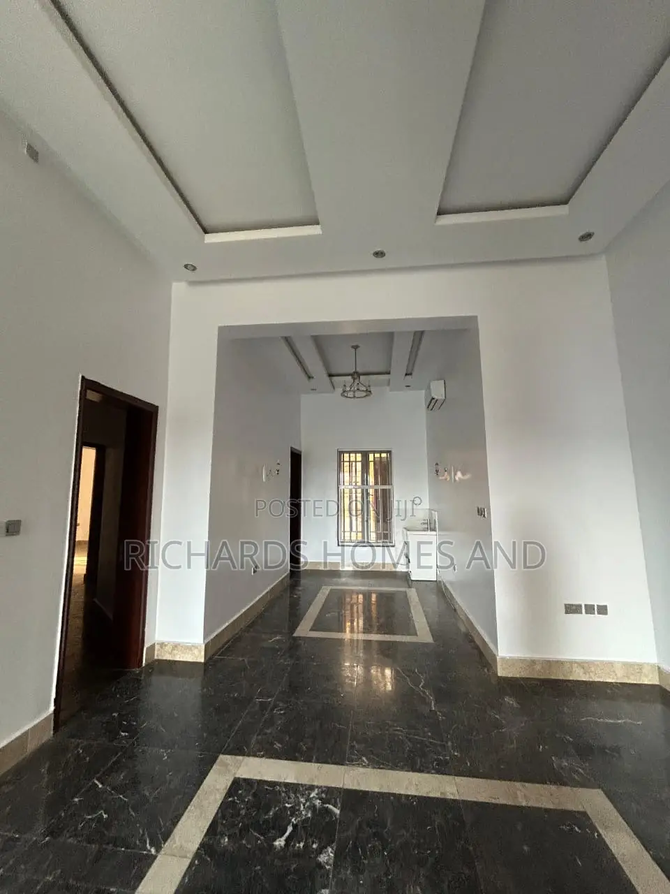 3bdrm Apartment in Banana Island for rent