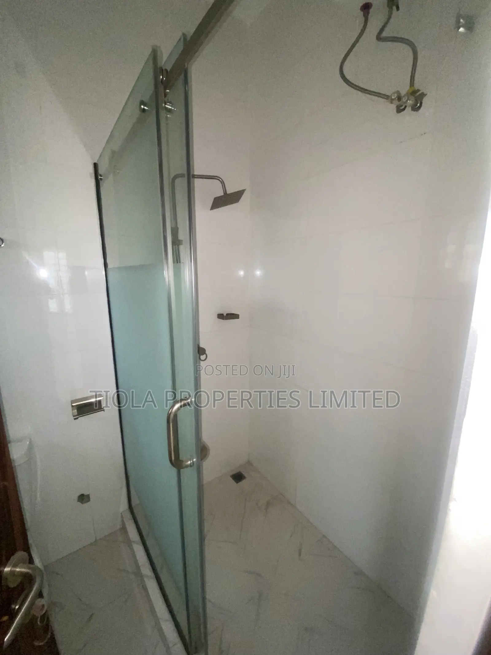 4bdrm Duplex in Summit Estate Phase, Sabon Lugbe for sale
