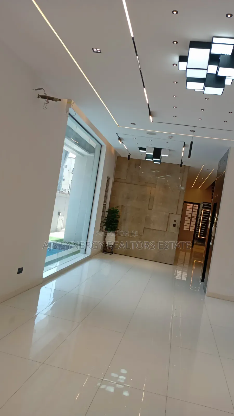 For Sale *5-Bedroom Fully Detached Duplex*
