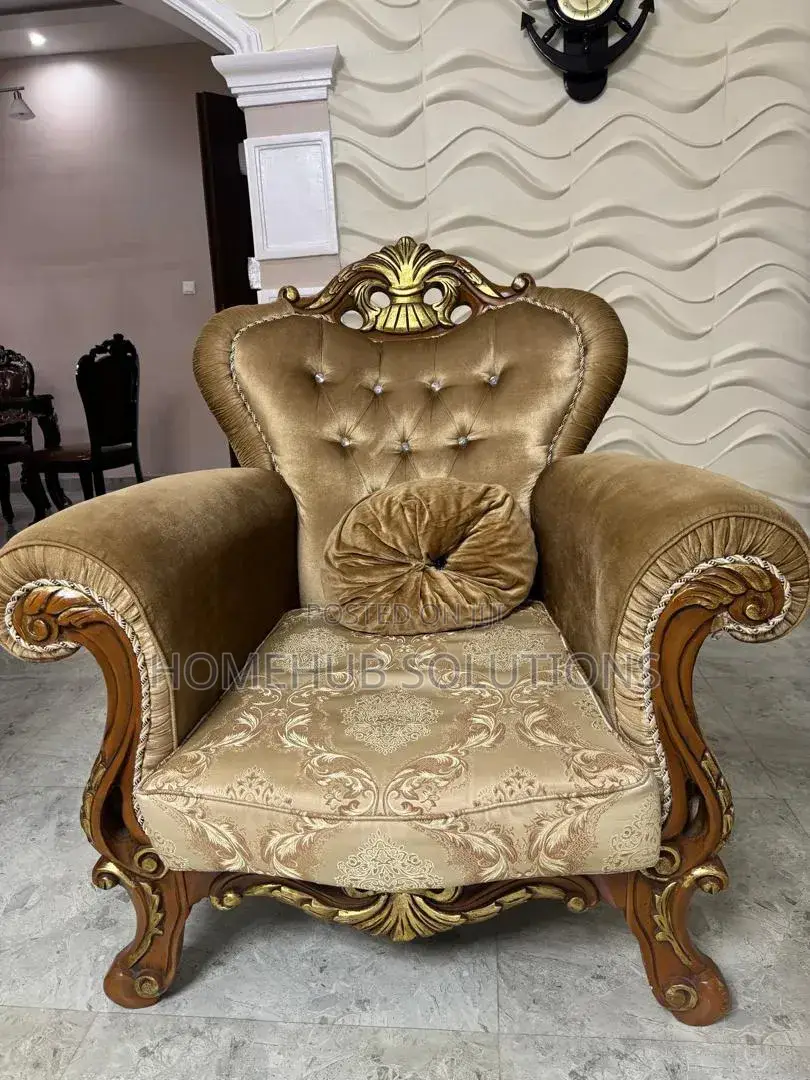 7 Seaters Royal Sofa With Center Table