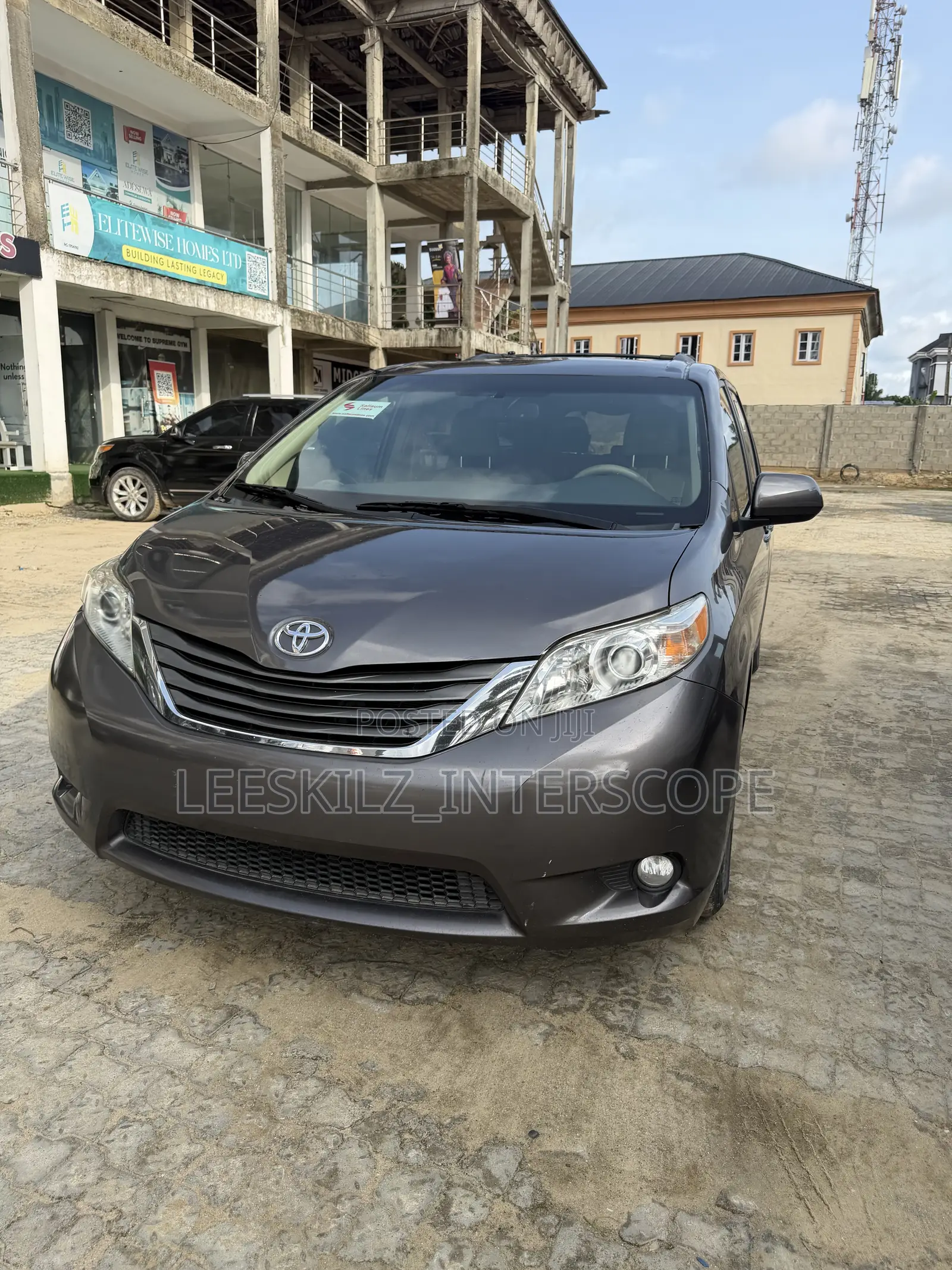 Toyota Sienna 2013 Gray