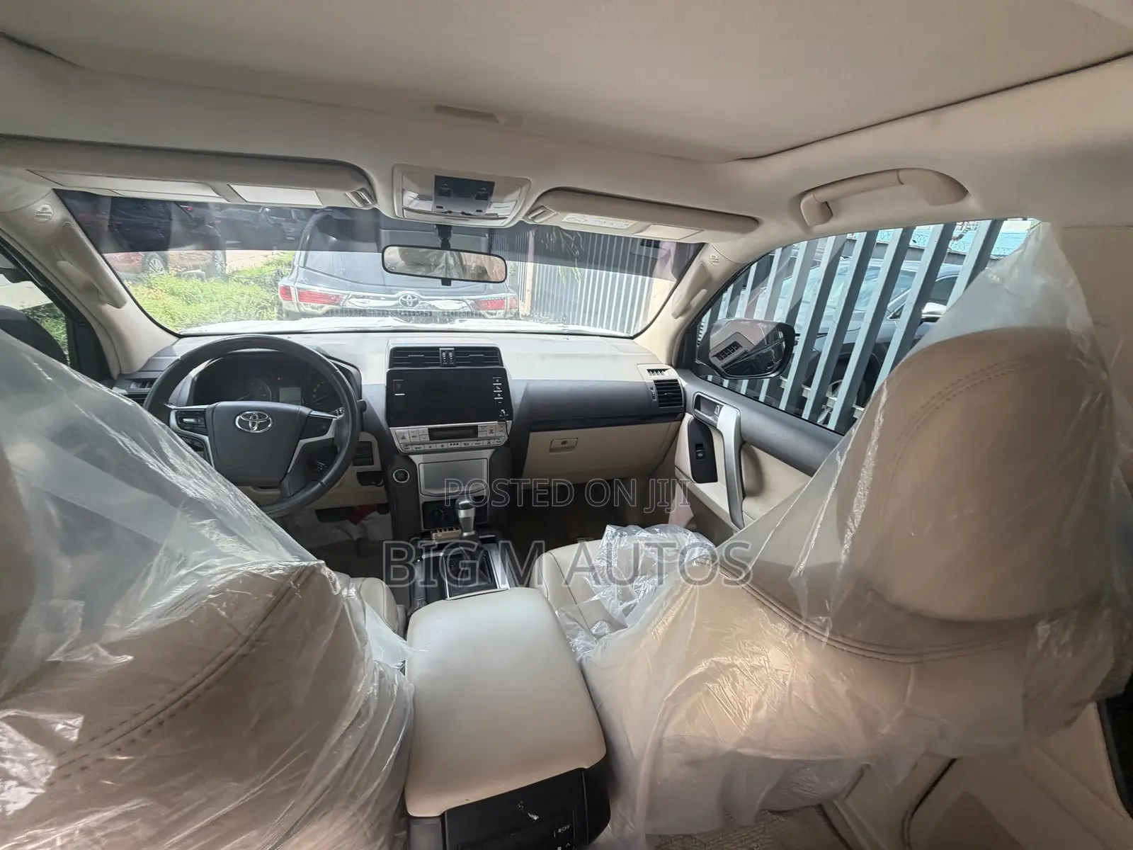 Toyota Land Cruiser Prado 2022 Black