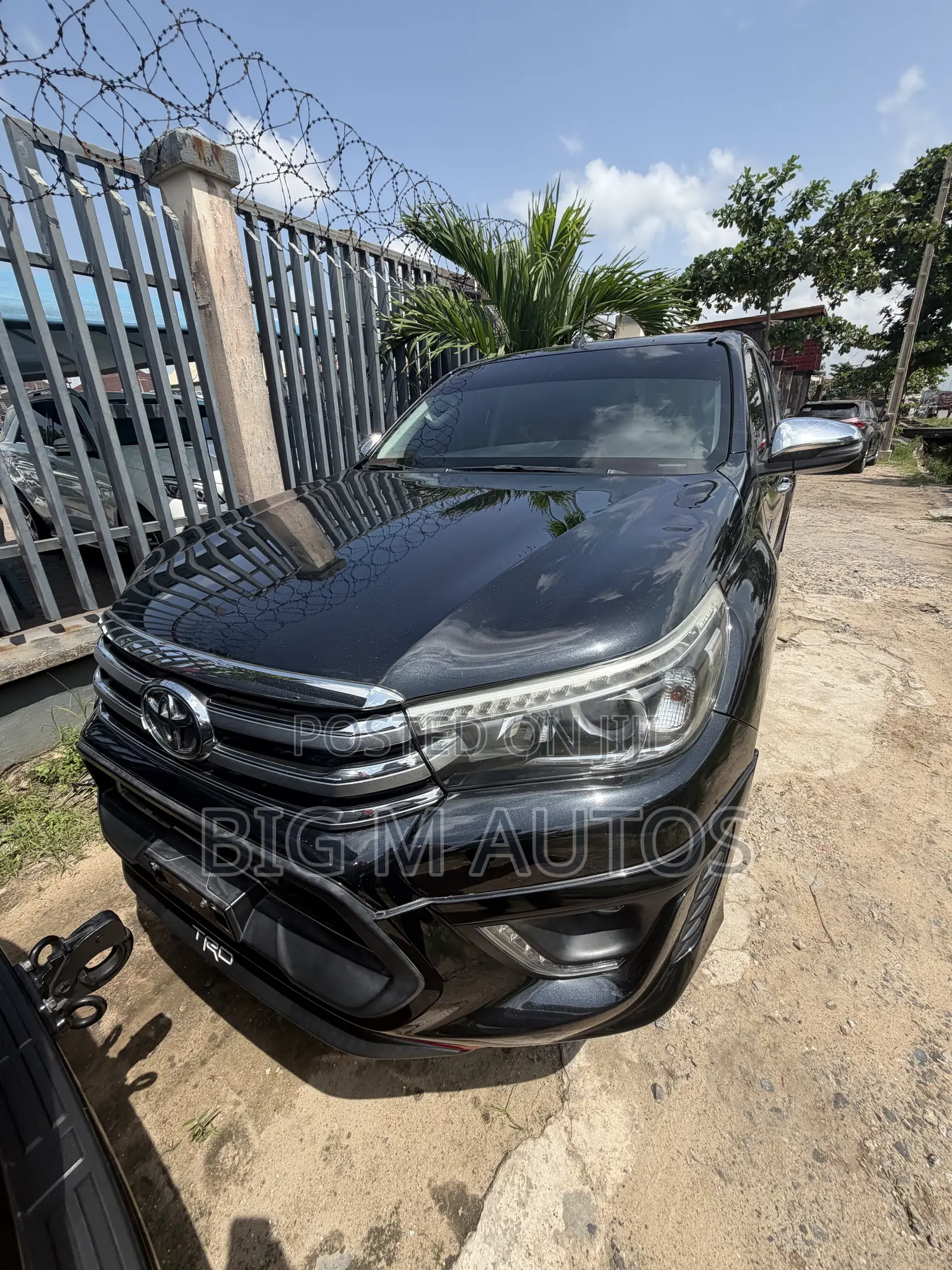 Toyota Hilux 2019 Black